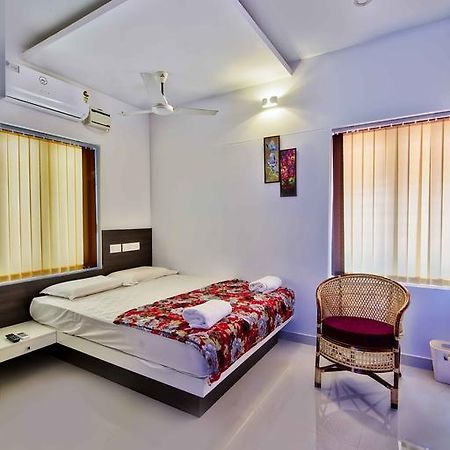 Rams Guest House Near Lulu Mall Thiruvananthapuram Esterno foto