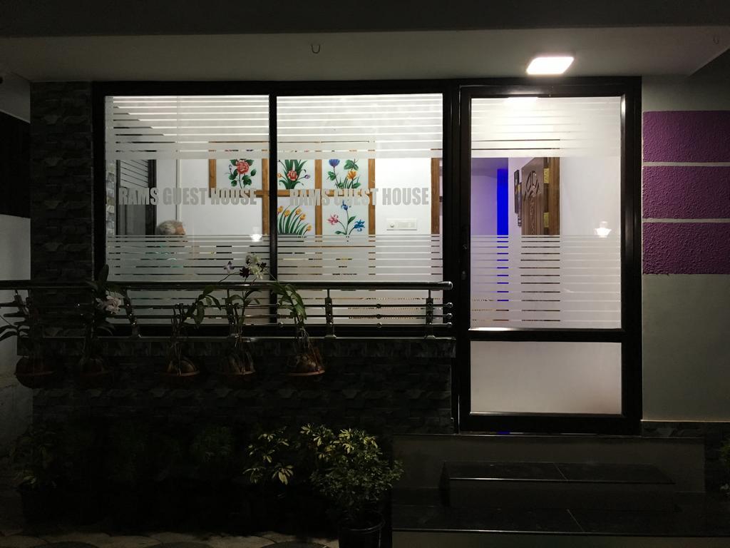Rams Guest House Near Lulu Mall Thiruvananthapuram Esterno foto